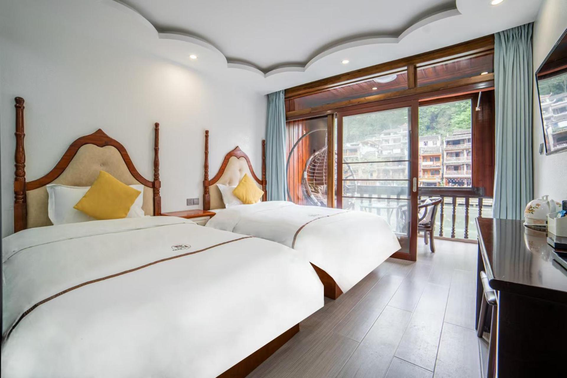 Fenghuang Ancient Town Lazy Cat Riverside Inn Eksteriør billede
